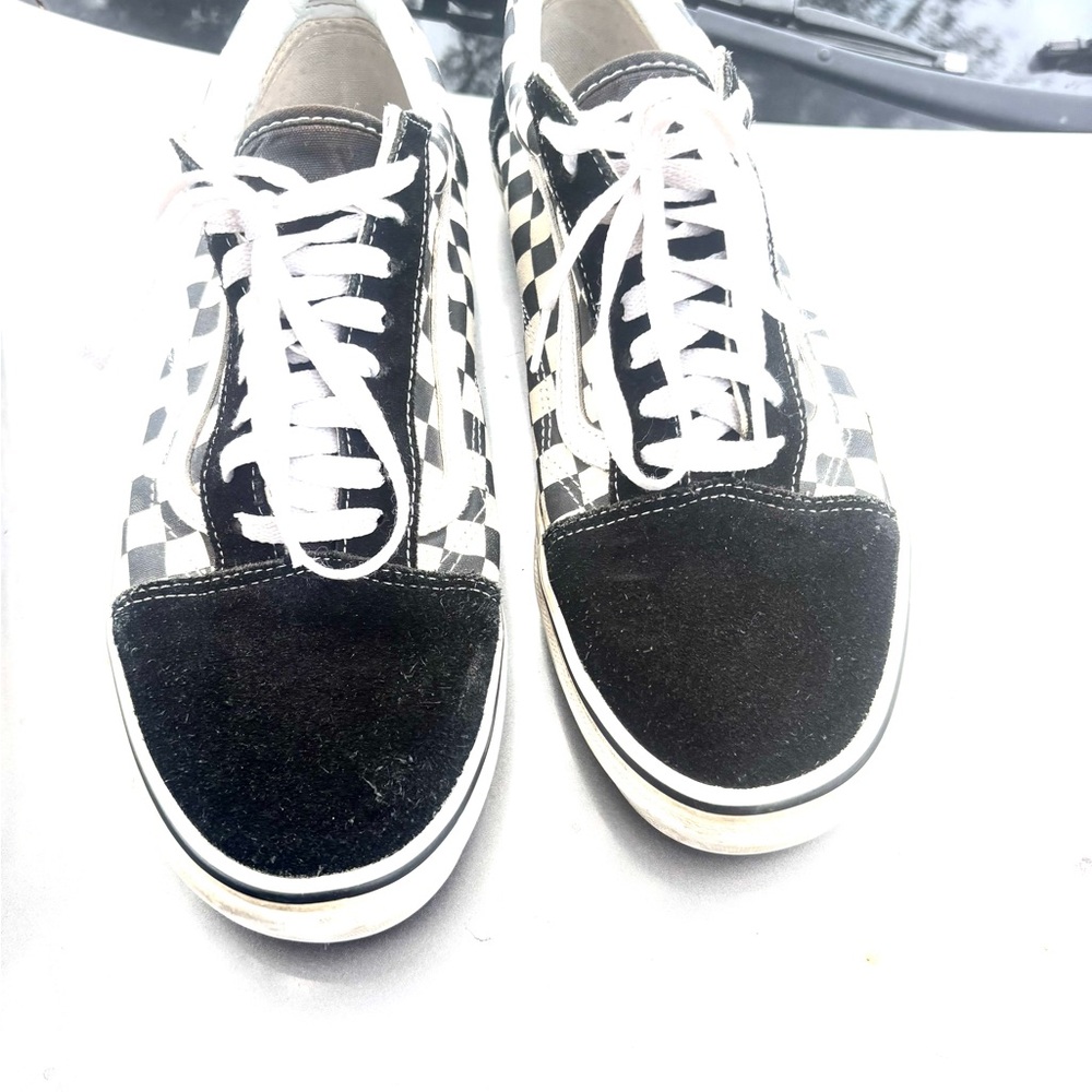 Black and White Checkered Sneakers laced up 11 good condition ready to wear